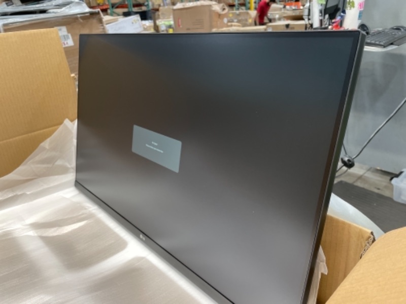 Photo 2 of 32" IPS LED QHD FreeSync Monitor with HDR (HDMI, DisplayPort)