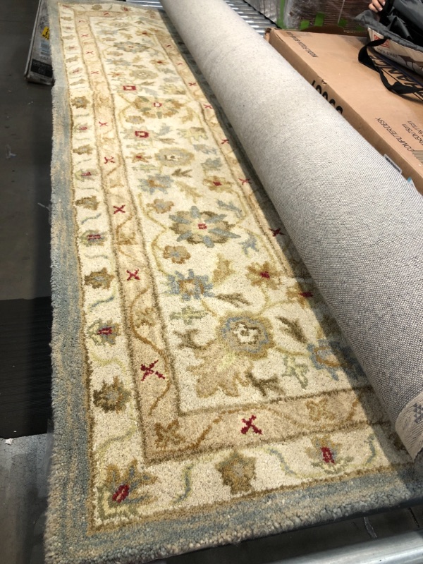 Photo 2 of *slightly dirty from shipping* 
Safavieh Antiquity Collection AT822A Handmade Traditional Oriental Premium Wool Area Rug, 8' x 10', Grey Blue / Beige
