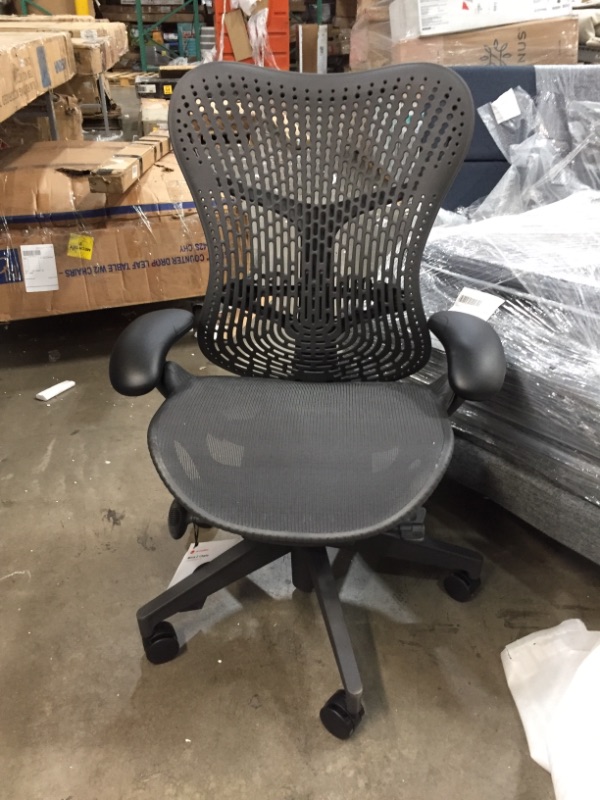 Photo 1 of Mirra 2 Chair
