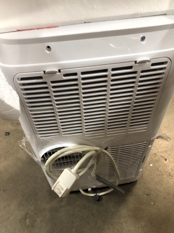 Photo 1 of BLACK+DECKER 6,500 BTU DOE (12,000 BTU ASHRAE) Portable Air Conditioner with Remote Control, White
unable to test