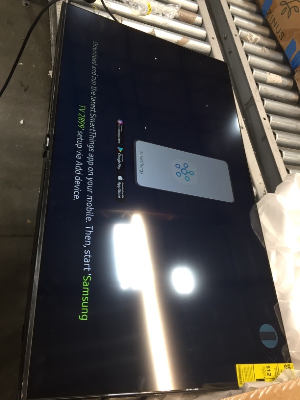 Photo 2 of 43" Class 8 Series LED 4K UHD Smart Tizen TV
PREVIOUSLY OPENED