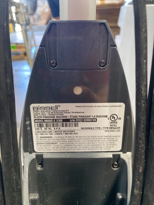 Photo 7 of BISSELL Cross wave Pet Pro Wet Dry Vacuum, 2306A USED, DAMAGED, PARTIALLY FUNCTIONAL, "AREA RUG" BUTTON WORKS BUT "HARD FLOORS" DO NOT, PLEASE SEE PHOTOS 