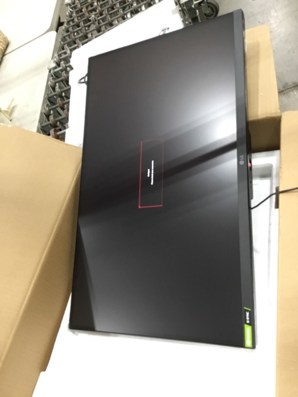 Photo 1 of LG QHD Monitor 27" Ultragear LED (2560 x 1440) IPS Display