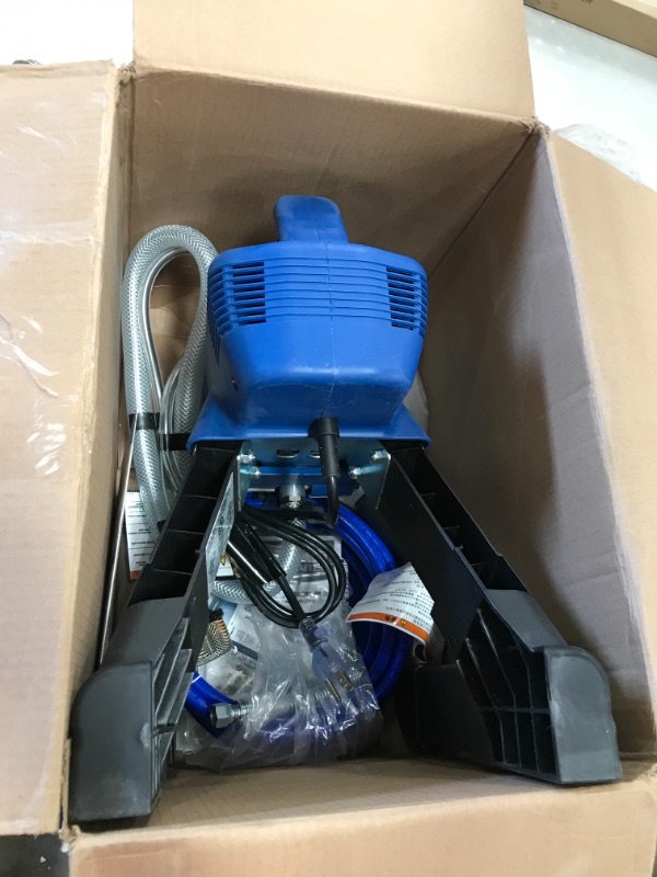 Photo 2 of Graco Magnum 262800 X5 Stand Airless Paint Sprayer, Blue
