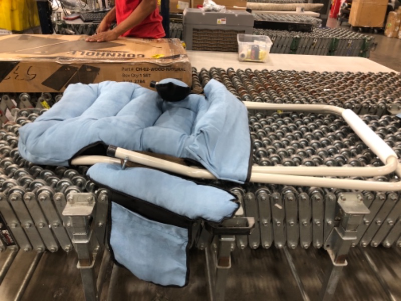Photo 1 of drfson cushion chair and foot rest 