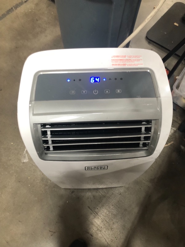 Photo 2 of BLACK+DECKER BPACT14WT Portable Air Conditioner with Remote Control, 7,700 BTU DOE (14,000 BTU ASHRAE), Cools Up to 350 Square Feet, White

//MINOR TAPE RESIDUE AND COSMETIC DAMAGE 
