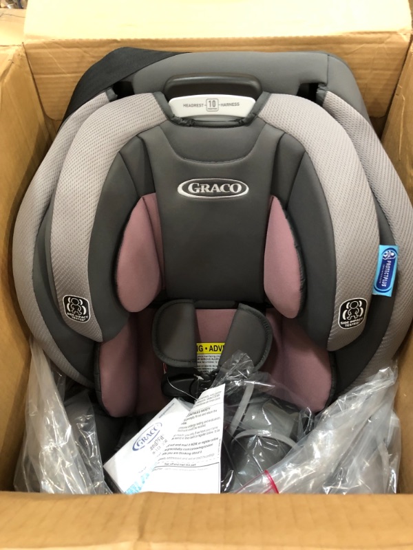 Photo 2 of Graco Extend2Fit 3-in-1 Car Seat