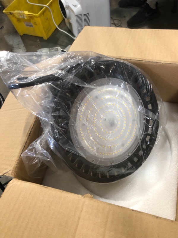 Photo 2 of BFT LED High Bay Light 240W UFO 5000K 36,000LM,0-10V Dimmable,1000W HID/HPS Replacement,UL 6-Foot Cable,UL Certified Driver IP65,Hook Mount,Shop Lights,Garage,Factory,Warehouse,Workshop,Area Light.
