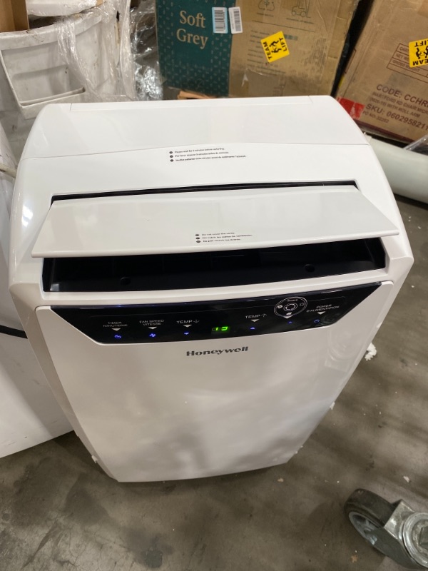 Photo 3 of 14,000 BTU (10,000 BTU DOE) Portable Air Conditioner with Dehumidifier in White