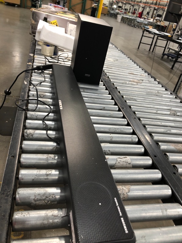 Photo 1 of SAMSUNG HW-Q900T 7POINT1POINT2ch Soundbar with Dolby Atmos/ DTS:X and Alexa Built-in (2020), Black
