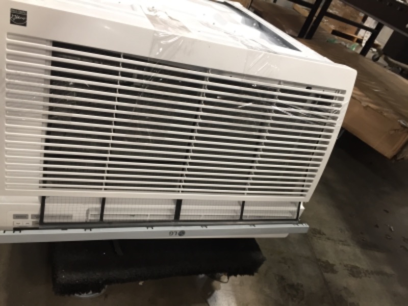 Photo 2 of Frigidaire FFRE2533U2 25000 Btu Window Air Conditioner Electronic Controls 230v