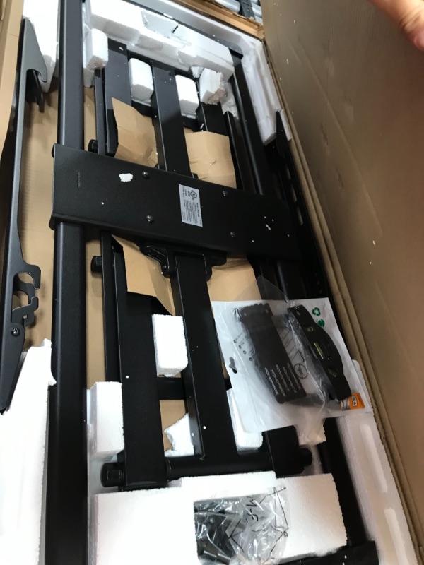 Photo 1 of Monoprice 12280 Full Motion TV Wall Mount