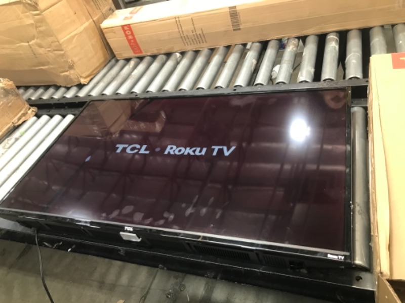 Photo 3 of TCL 43-inch 1080p Smart LED Roku TV - 43S325, 2019 Model
