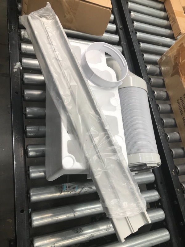 Photo 1 of 3 in 1 Portable Electric Air Conditioner
**MISSING REMOTE**BLOWS ICE COLD**
