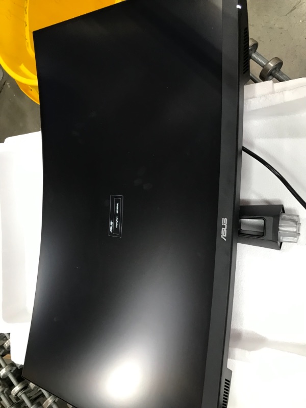 Photo 2 of ASUS TUF Gaming 32" 2K HDR Curved Monitor (VG32VQ1B) - WQHD (2560 x 1440), 165Hz (Supports 144Hz), 1ms, Extreme Low Motion Blur, Speaker, FreeSync Premium, VESA Mountable, DisplayPort, HDMI