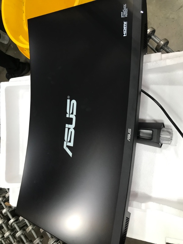 Photo 5 of ASUS TUF Gaming 32" 2K HDR Curved Monitor (VG32VQ1B) - WQHD (2560 x 1440), 165Hz (Supports 144Hz), 1ms, Extreme Low Motion Blur, Speaker, FreeSync Premium, VESA Mountable, DisplayPort, HDMI