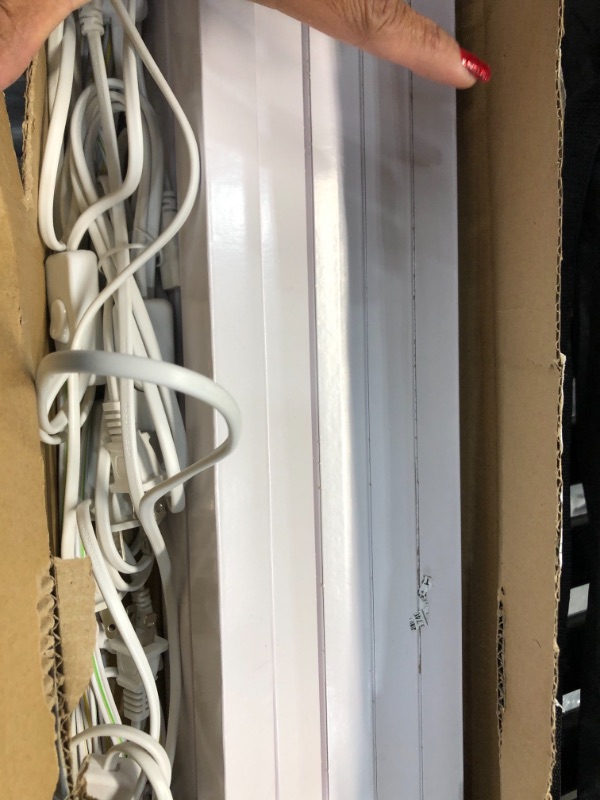 Photo 3 of 10 PK  4FT LED Shop Light - 36W 4500LM, 6000K-6500K White, V Shape, Linkable 4 Foot LED Tube Lights with On/Off Switch,