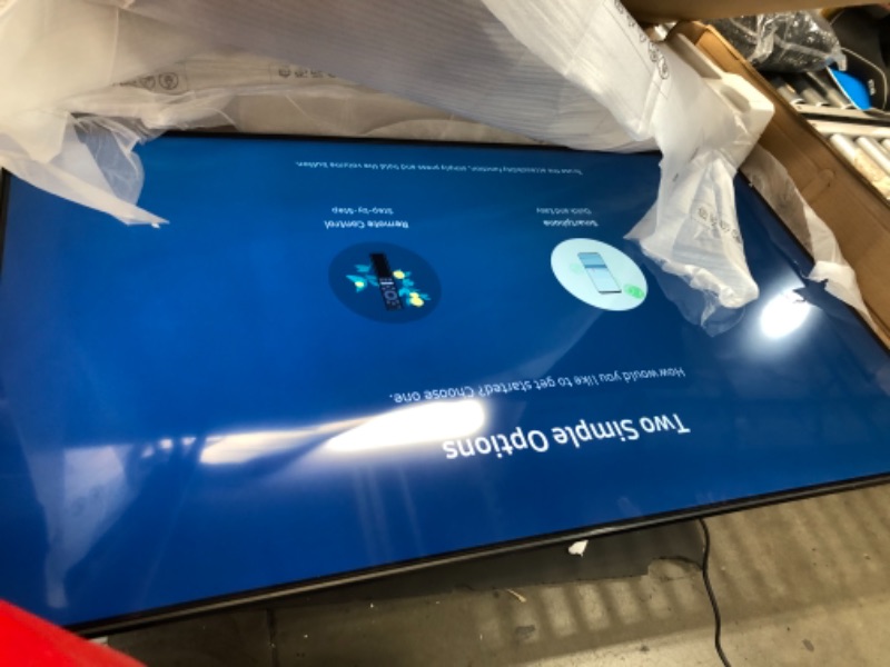 Photo 2 of SAMSUNG 50-Inch Class Crystal UHD AU8000 Series - 4K UHD HDR Smart TV with Alexa Built-in (UN50AU8000FXZA, 2021 Model)

MISSING REMOTE
