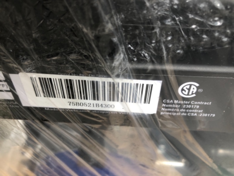 Photo 1 of Westinghouse WGen7500DF Dual Fuel Portable Generator - 7500 Rated Watts & 9500 Peak Watts - Gas or Propane Powered - CARB Compliant