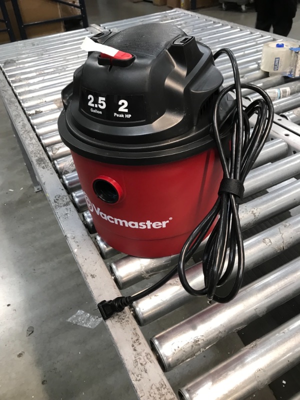 Photo 3 of *MISSING PARTS* Vacmaster Red Edition VOM205P 1101 Portable Wet Dry Shop Vacuum 2.5 Gallon 2 Peak HP 1-1/4 inch Hose
