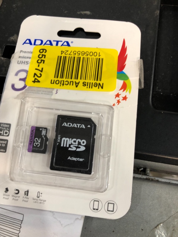 Photo 3 of ADATA 32GB microSDHC/SDXC UHS-I U1 Class 10 Memory Card with Adapter (AUSDH32GUICL10-RA1)
