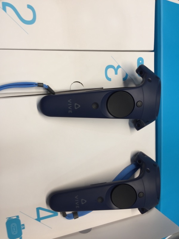 Photo 3 of READ CLERK COMMENTS* HTC VIVE Pro VR Headset & System
