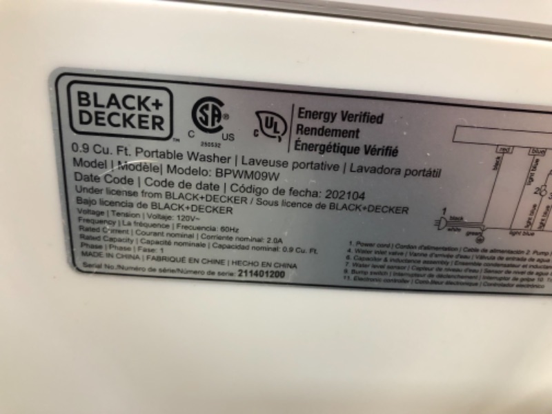 Photo 3 of BLACK + DECKER 0.9 cubic foot compact portable washer clothes washing machine, White
