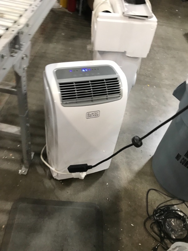 Photo 5 of BLACK+DECKER BPT06WTB Portable Air Conditioner with Remote Control, 6,000 BTU SACC/CEC (10,000 BTU ASHRAE), Cools Up to 250 Square Feet, White
