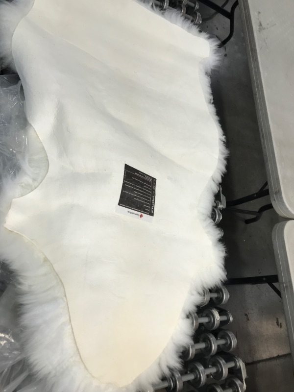 Photo 5 of BUNDLE, certipur-us pillow memory foam 24" X 14"
AND, Super Area Rugs Genuine New Zealand Fluffy Sheepskin Rug for Bedroom Living Room, Natural, Large 2' x 3' Single Pelt
**USED, STOCK PHOTO NOT ORIGINAL**