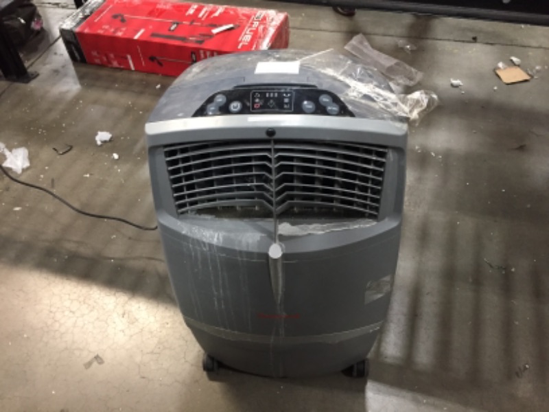 Photo 4 of *Missing remote* *For parts only*
Honeywell Co30xe Outdoor Portable Evaporative