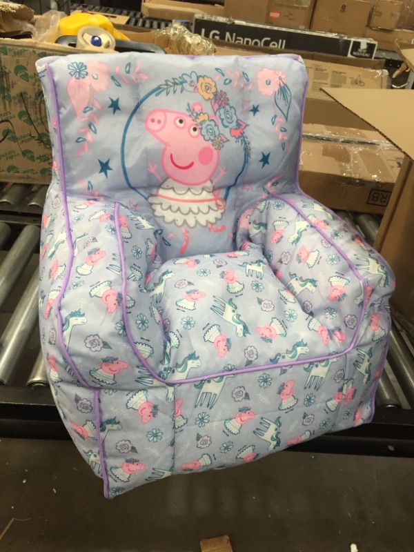 Photo 2 of Idea Nuova Peppa Pig Toddler Nylon Bean Bag Chair with Piping & Top Carry Handle
