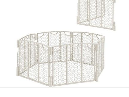 Photo 1 of Evenflo Versatile Play Space (Cream)