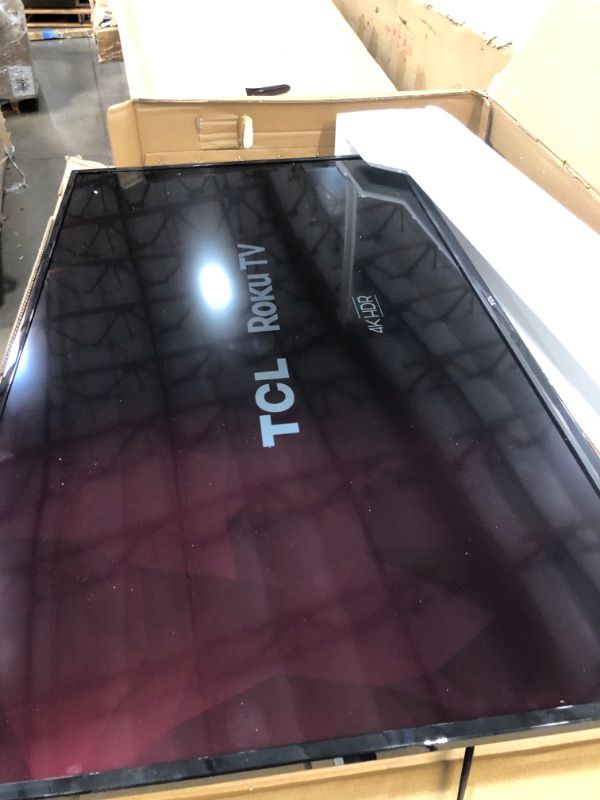 Photo 1 of TCL 50S425 50 Inch 4K Smart LED Roku TV (2019)