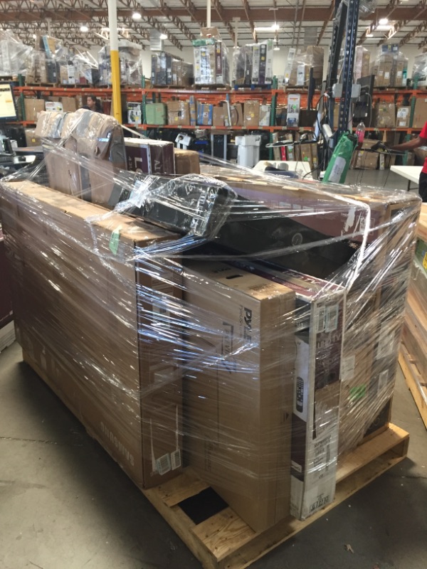 Photo 2 of PALLET OF ASSORTED USED/ DAMAGED/ MISSING PARTS/ NON FUNCTIONAL TVS AND MONITORS!
SOLD AS IS! NO REFUNDS!