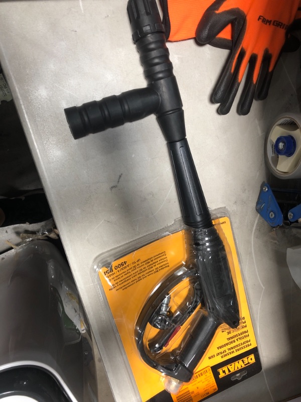 Photo 2 of DEWALT 4500 PSI Spray Gun with Adaptor