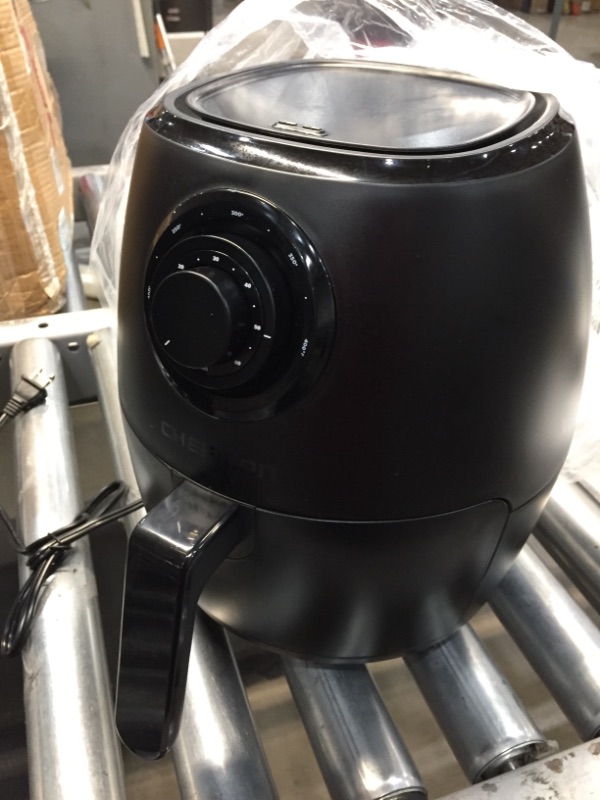 Photo 3 of ***PREVIOUSLY USED***, ***FAIR CONDITION***

 3.6qt Analog Air Fryer - Black