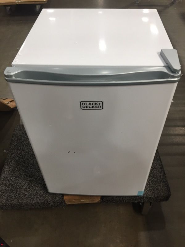 Photo 2 of Black & Decker Mini Refrigerator - 2.5 cu ft - White