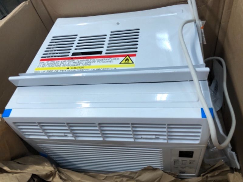 Photo 4 of GE AHQ06LZ Window Air Conditioner with 6000 BTU Cooling Capacity 3 Fan Speeds 115 Volts in White Renewed