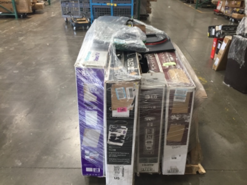 Photo 4 of pallet of 11 broken/ damaged tvs and monitors// sold as is// 