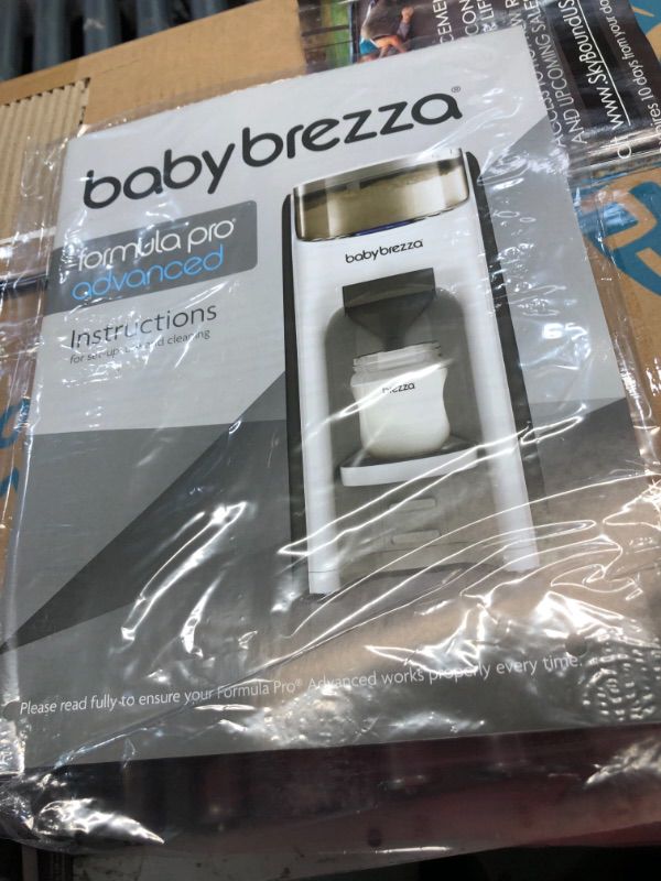 Photo 4 of Baby Brezza New and Improved Formula Pro Advanced Dispenser Machine CUP NOT INCLUDED