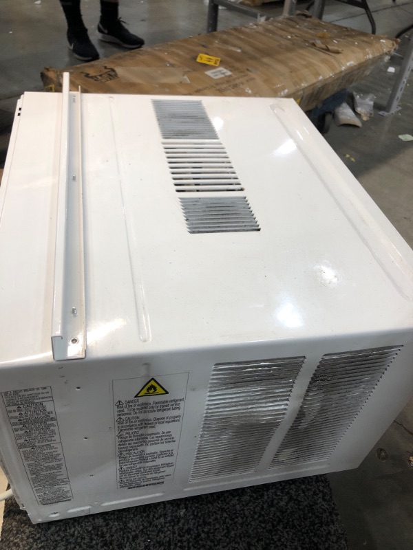 Photo 5 of **BROKEN** LG Window Air Conditioner - Cooler - 3516.85 W Cooling Capacity - 550 Sq. ft. Coverage - Dehumidifier - Washable - Remote Control - Energy Star - White
