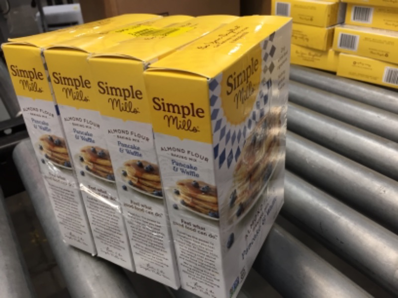 Photo 1 of Simple Mills Gluten Free Pancake & Waffle Almond Flour Mix - 10.7oz 4 PACK
BEST BY 10/15/2021