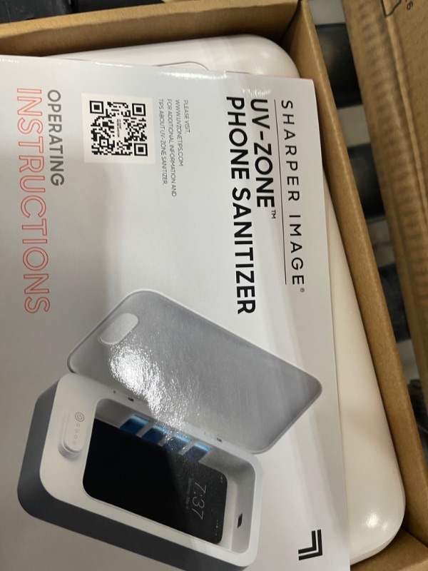 Photo 1 of SHARPER IMAGE UV Clean Zone Phone Sanitizer Charger Portable Ultraviolet Light Kills Up to 99.9% of Bacteria & Viruses at DNA Level, Chemical-Free, Fits Most Smartphones
