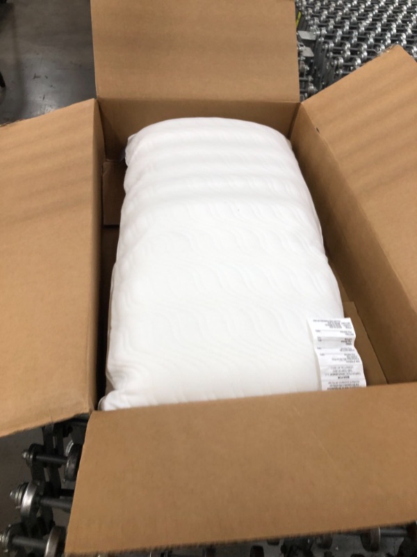 Photo 1 of 30 x 16 memory foam pillow 