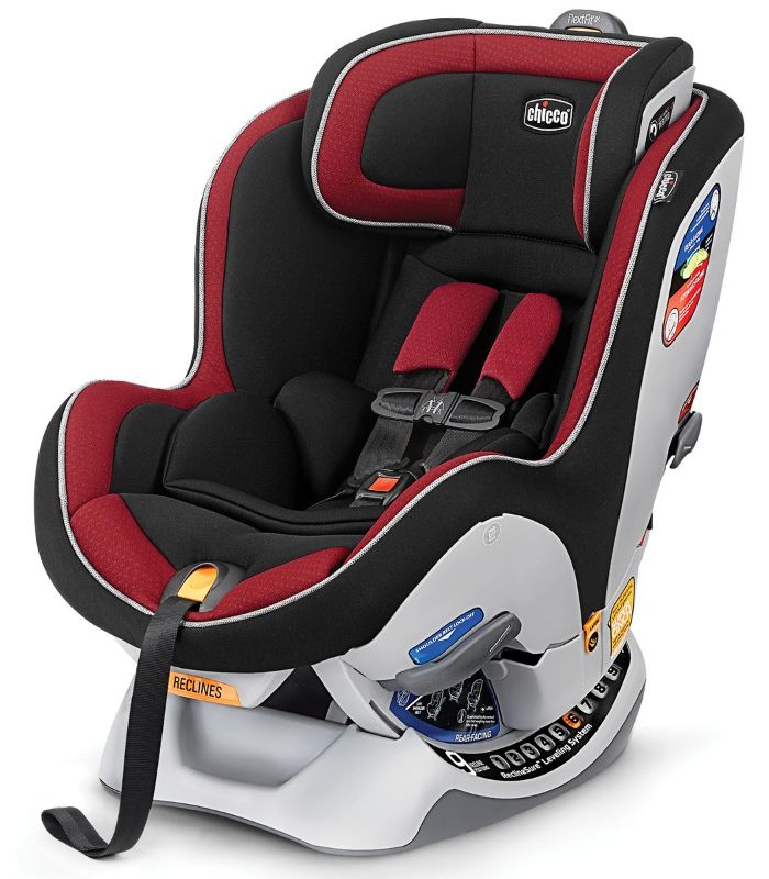 Photo 1 of Chicco NextFit Zip Convertible Car Seat - RED

//USED 
