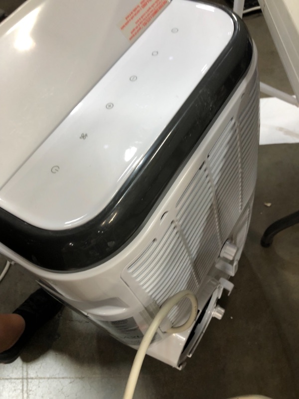 Photo 4 of BLACK+DECKER BPP05WTB Portable Air Conditioner with Remote Control, 5,000 BTU SACC/CEC (8,000 BTU ASHRAE), White