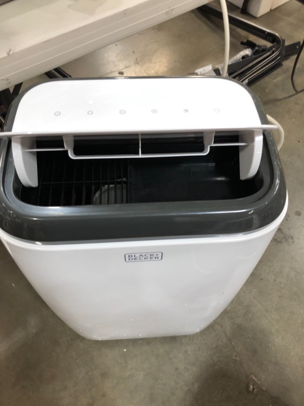 Photo 6 of BLACK+DECKER BPP05WTB Portable Air Conditioner with Remote Control, 5,000 BTU SACC/CEC (8,000 BTU ASHRAE), White