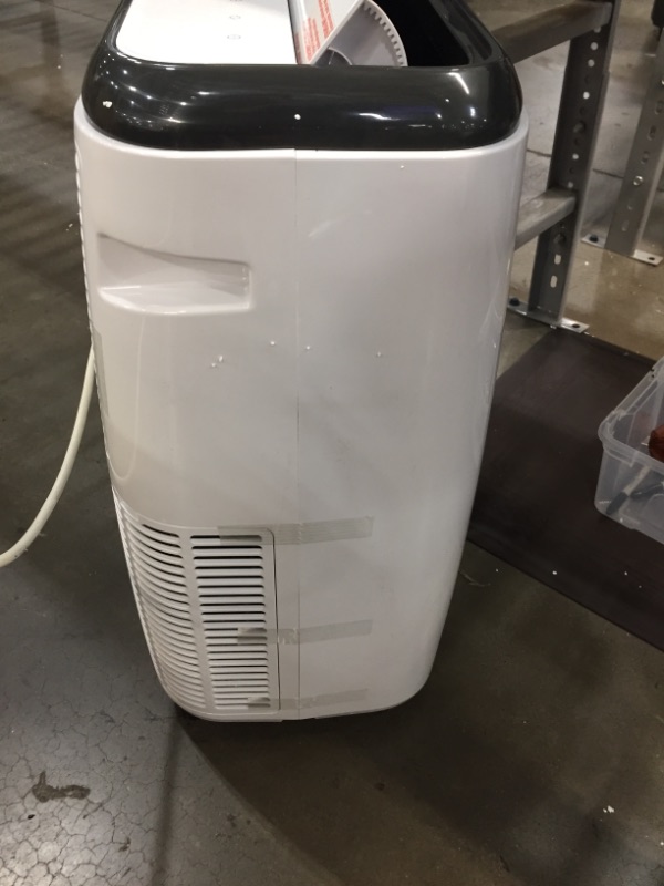 Photo 4 of BLACK+DECKER BPP06WTB Portable Air Conditioner with Remote Control, 10,000 BTU, Cools Up to 250 Square Feet, White
NOT BOXED!