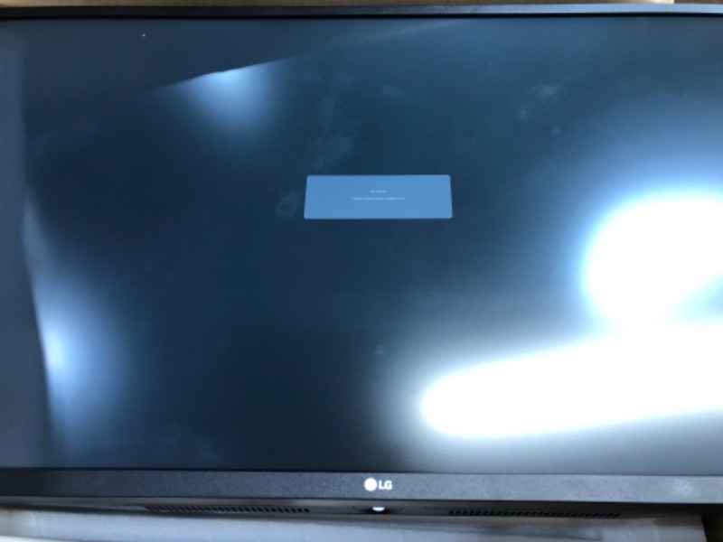 Photo 2 of LG 32UD60-B 4K UHD Monitor with AMD FreeSync, Black
