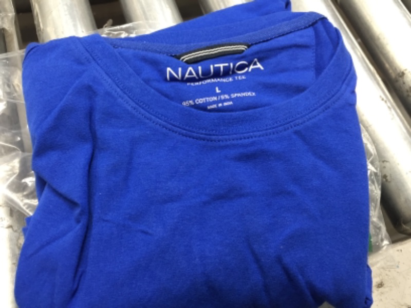 Photo 2 of Nautica Men's Solid Crew Neck Short-Sleeve Pocket T-Shirt
LARGE